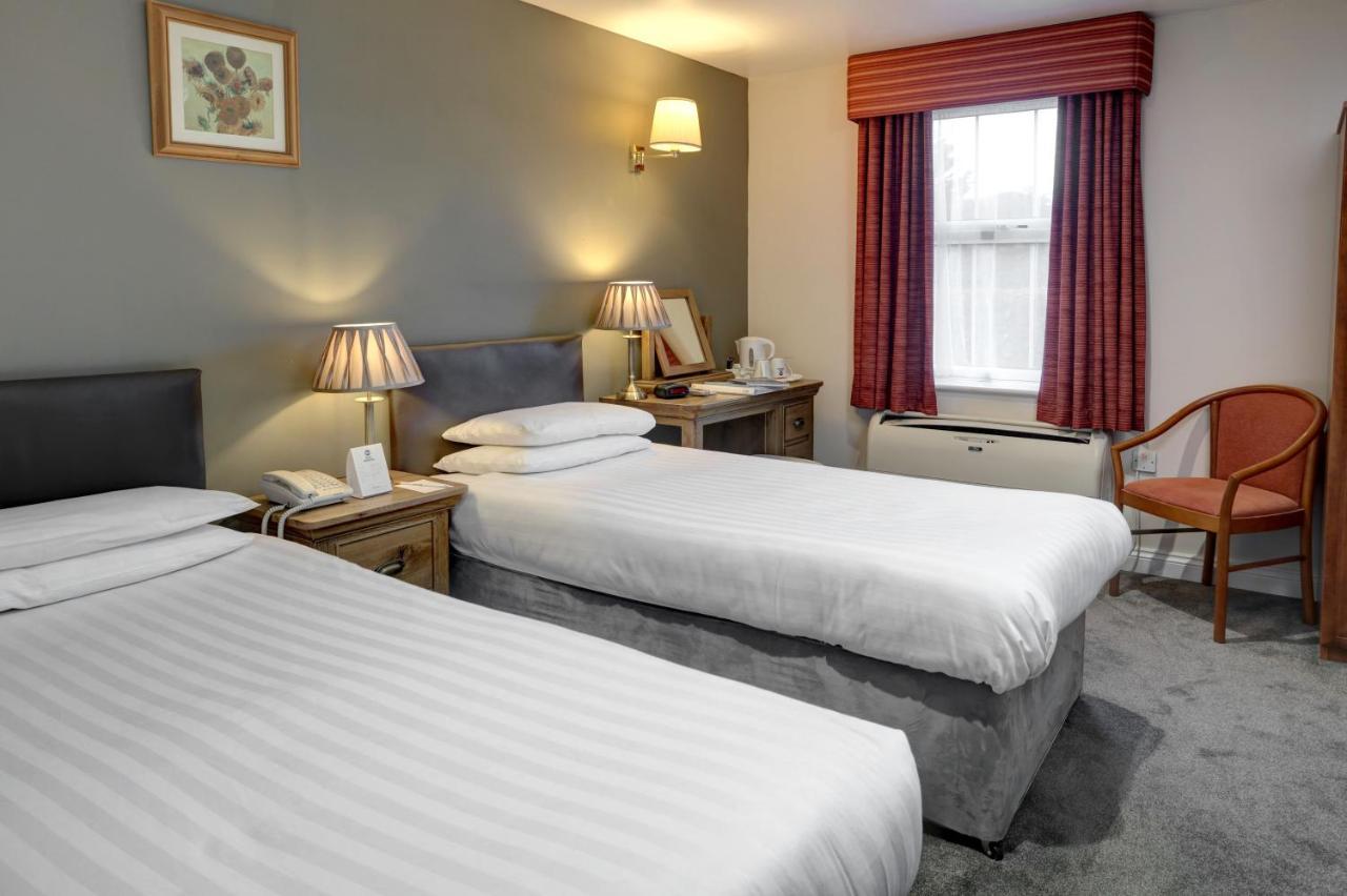 Best Western Claydon Hotel Exterior photo