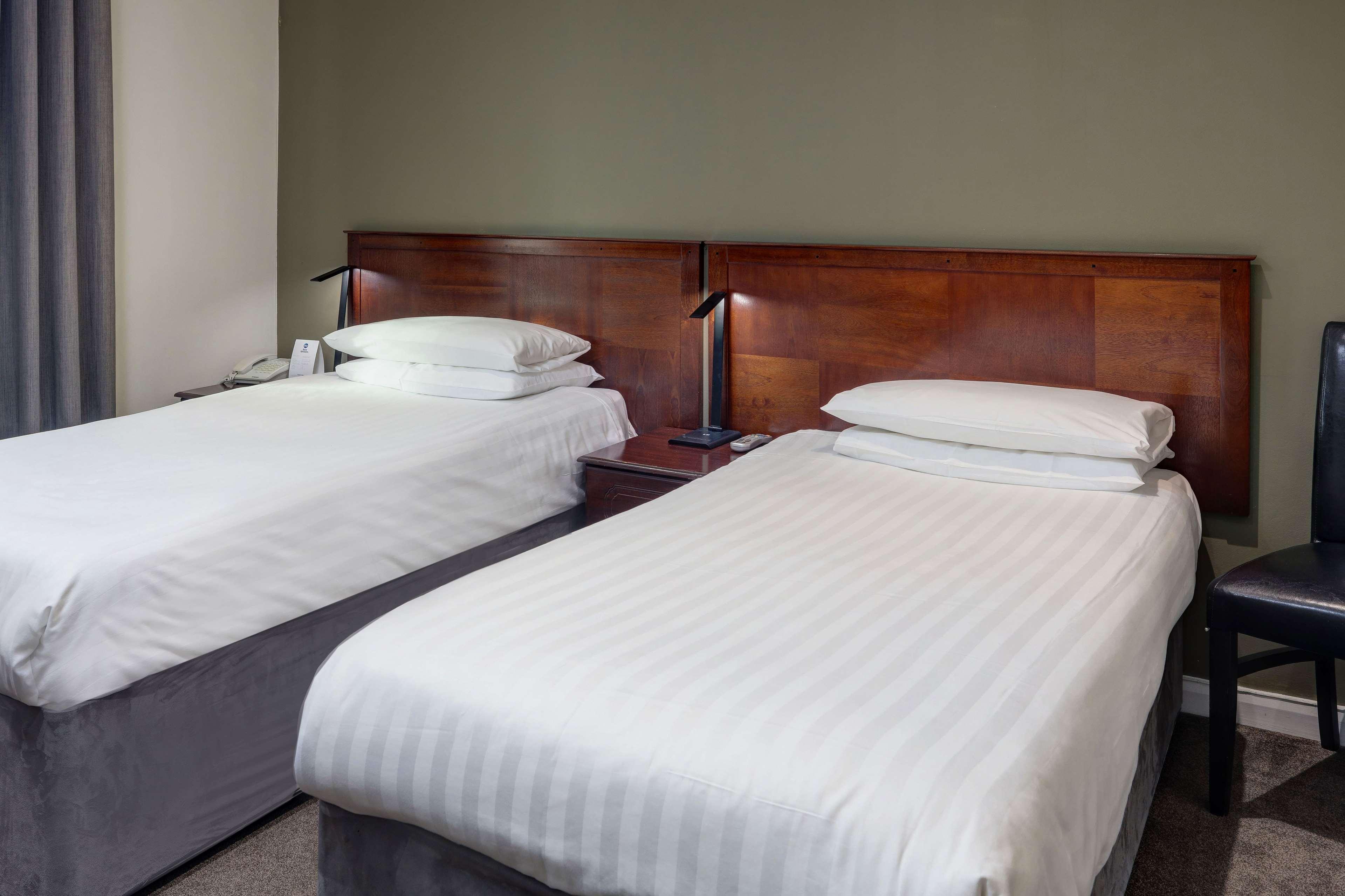 Best Western Claydon Hotel Exterior photo